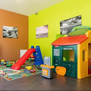 https://apartament-203-koobrzeg-polanki-pool-beach.kolobrzeghotels.com
